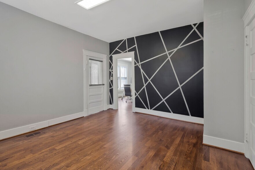 More Photos Of 131 Donelson Pike, Nashville Loft Creative Space For Sale