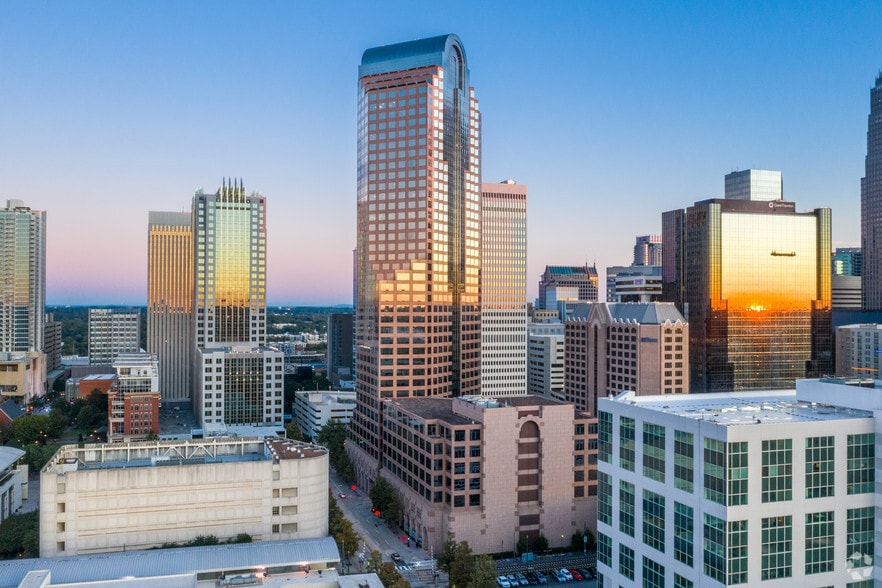 More Photos Of 301 S College St, Charlotte Office For Lease