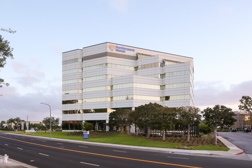 More Photos Of 1500 Quail St, Newport Beach Office For Lease