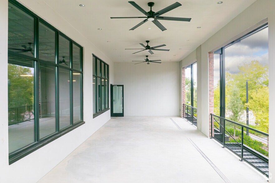 More Photos Of 12100 Collegiate Way, Orlando Unknown For Lease