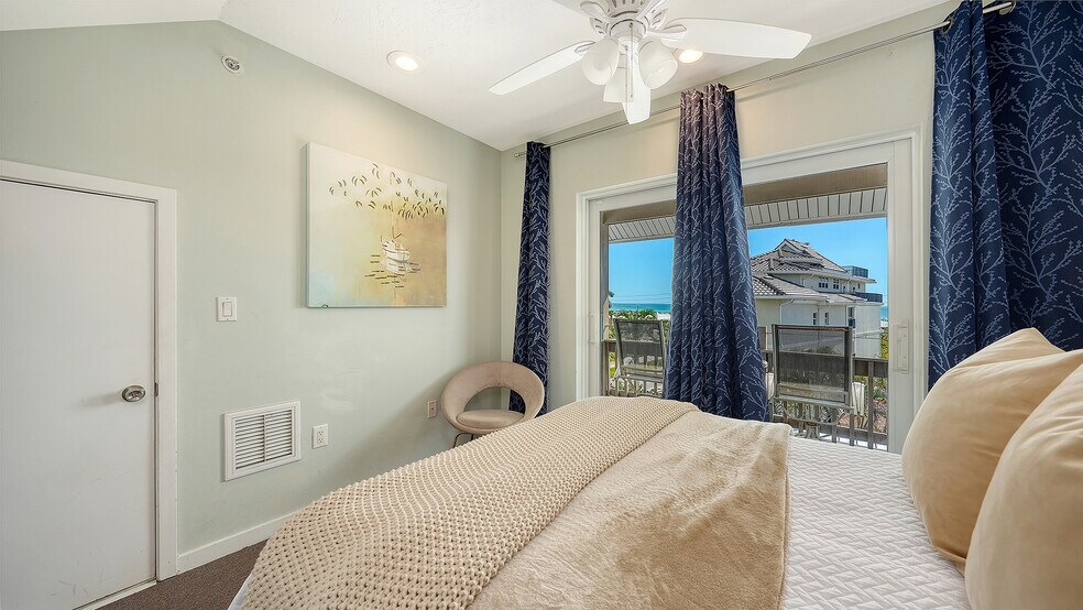 More Photos Of 5610 AVENIDA DEL MARE, Sarasota Specialty For Sale