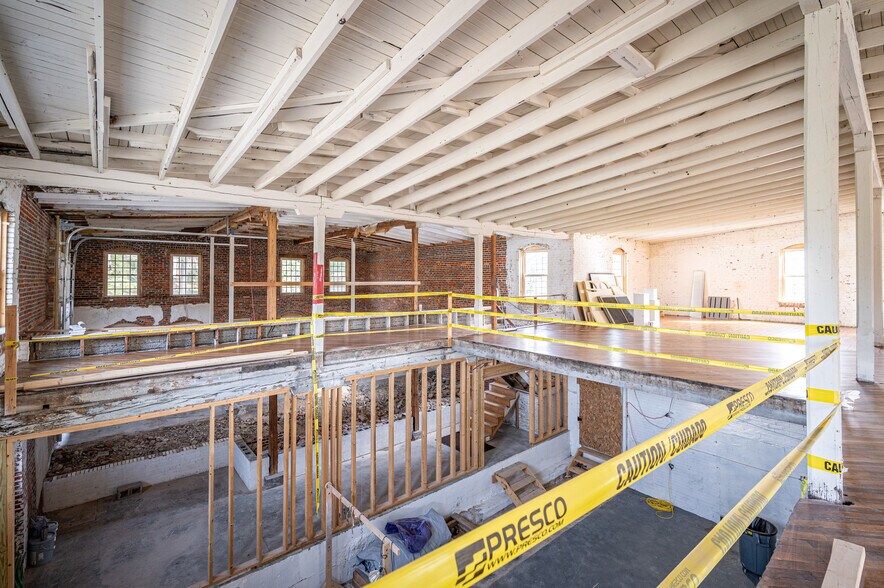 More Photos Of 313 S Government St, Lincolnton Office For Sale