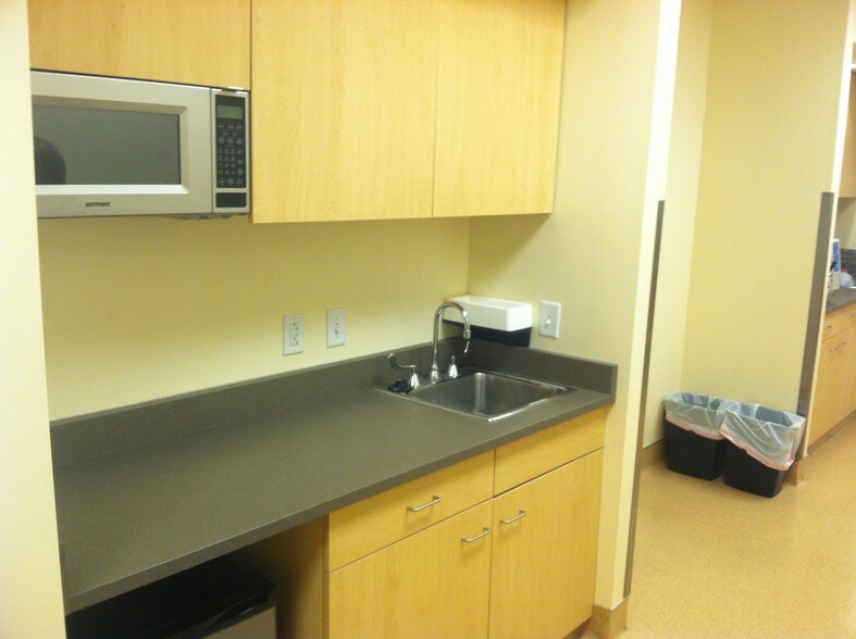 More Photos Of 7206 Gooding Blvd, Delaware Medical For Sale