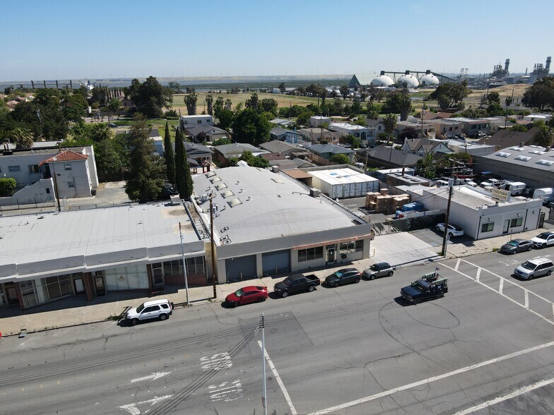 More Photos Of 415 E 10th St, Pittsburg Warehouse For Sale