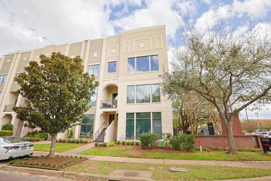 Primary Photo Of 1423 Lake Pointe Pkwy, Sugar Land Office For Sale