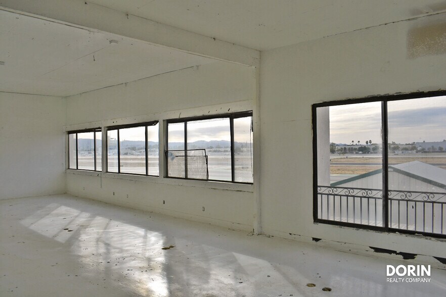 More Photos Of 16214-16300 Lindbergh Street, Van Nuys Manufacturing For Sale