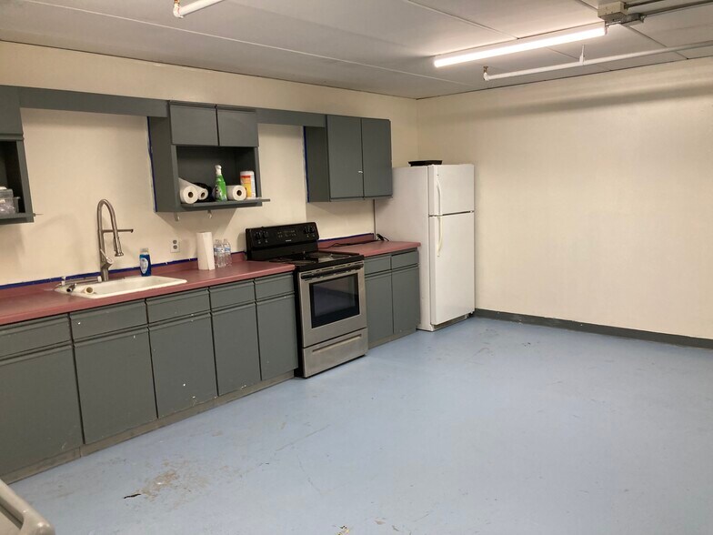 More Photos Of 1440 Arcade St, Saint Paul Unknown For Lease