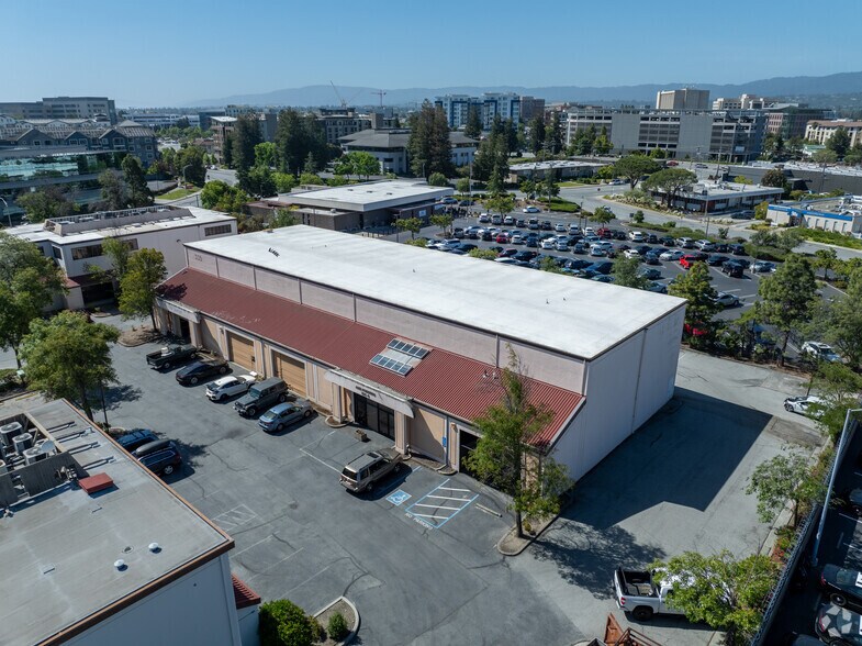 More Photos Of 335 Convention Way, Redwood City Unknown For Lease