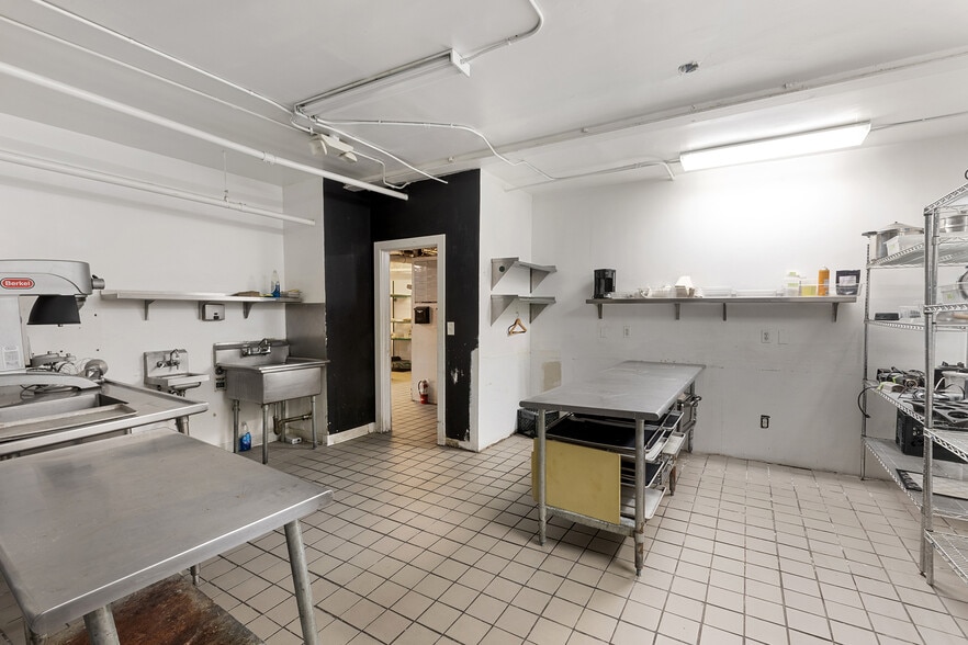 More Photos Of 373-377 Broadway St, San Francisco Apartments For Lease