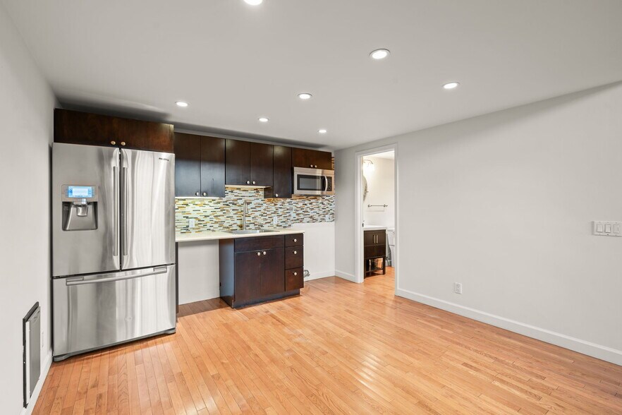 More Photos Of 865 Post St, San Francisco Storefront For Lease