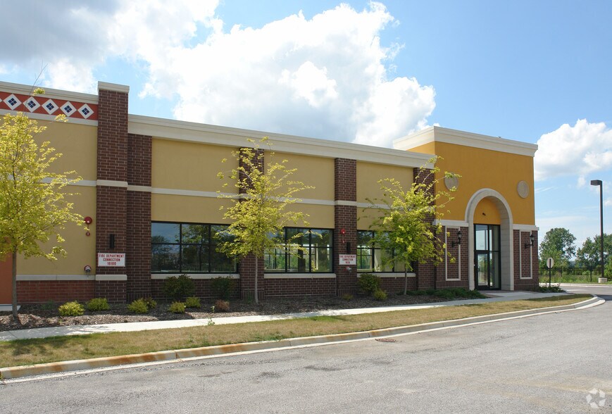 More Photos Of 9636 161st St, Orland Park Storefront For Sale