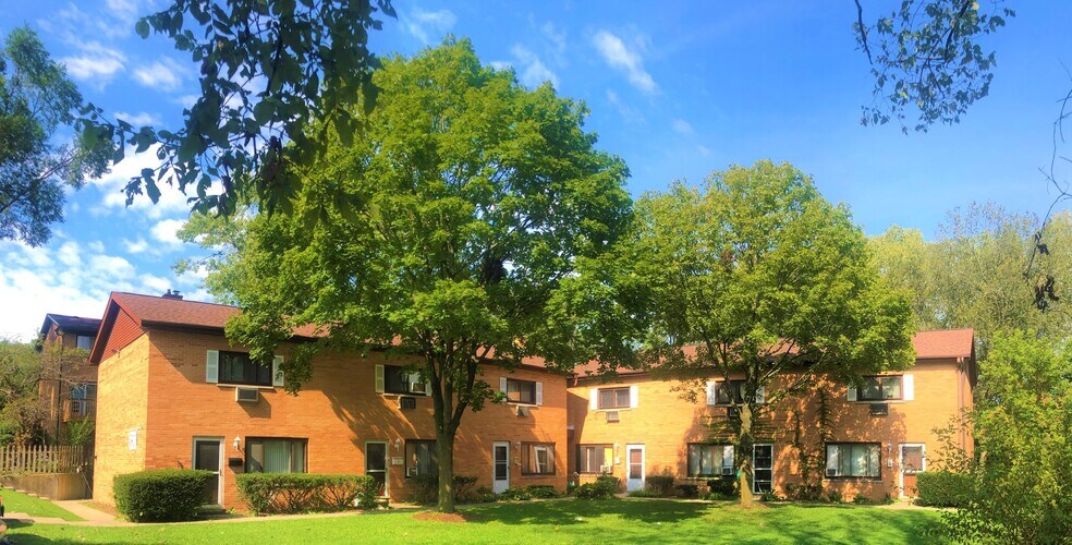 Primary Photo Of 310 Duane St, Glen Ellyn Apartments For Sale