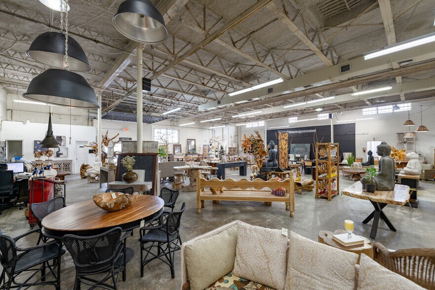 More Photos Of 3750 NW 46th St, Miami Manufacturing For Sale