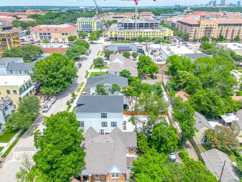 More Photos Of 3133 Cockrell Ave, Fort Worth Apartments For Sale