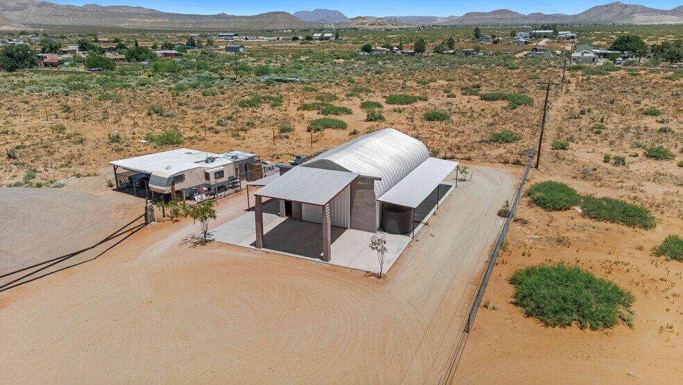 Primary Photo Of 5001 Gallegos, El Paso Warehouse For Sale
