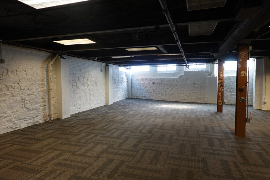 More Photos Of 151 Middle St, Portland Storefront Retail Residential For Lease