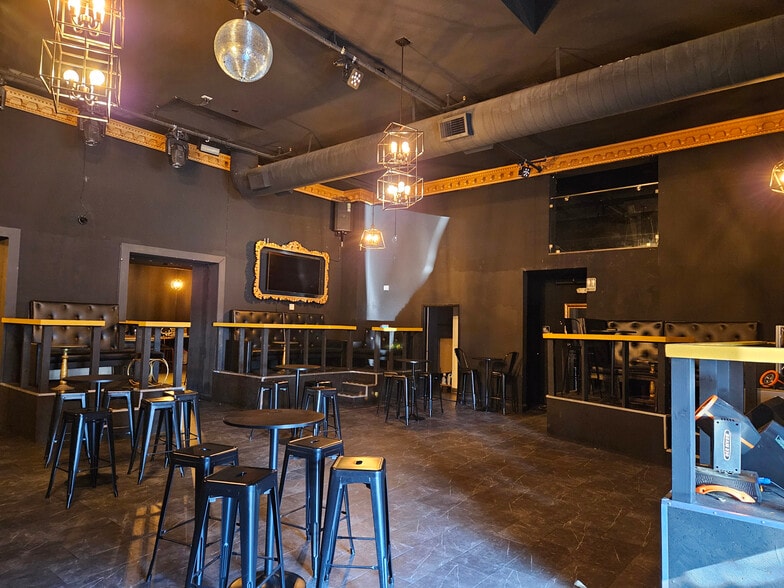 More Photos Of 601-611 H St, Modesto Storefront For Sale