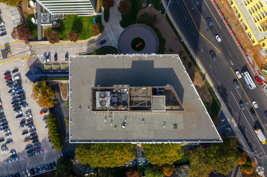 More Photos Of 3490 Piedmont Rd NE, Atlanta Office For Lease