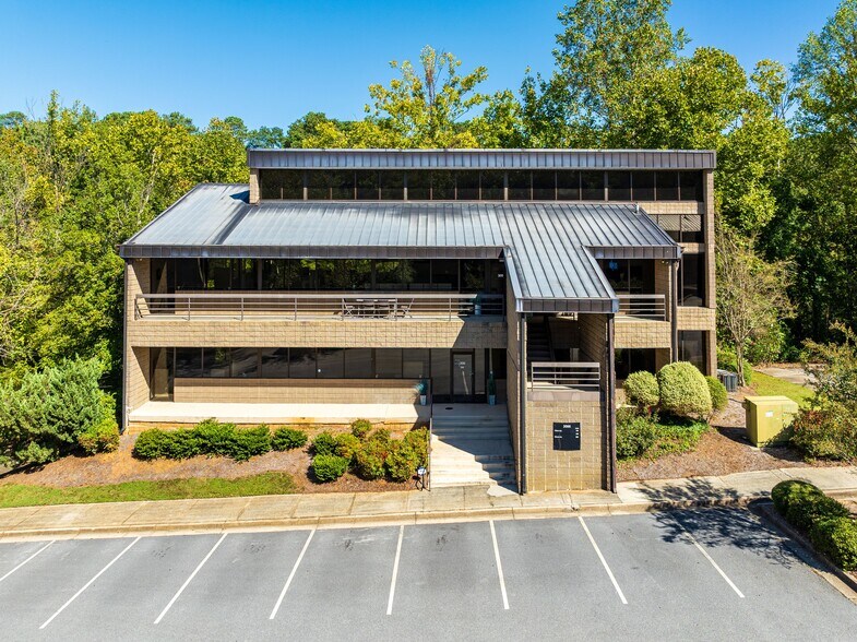 More Photos Of 3066 Mercer University Dr, Chamblee Office For Sale