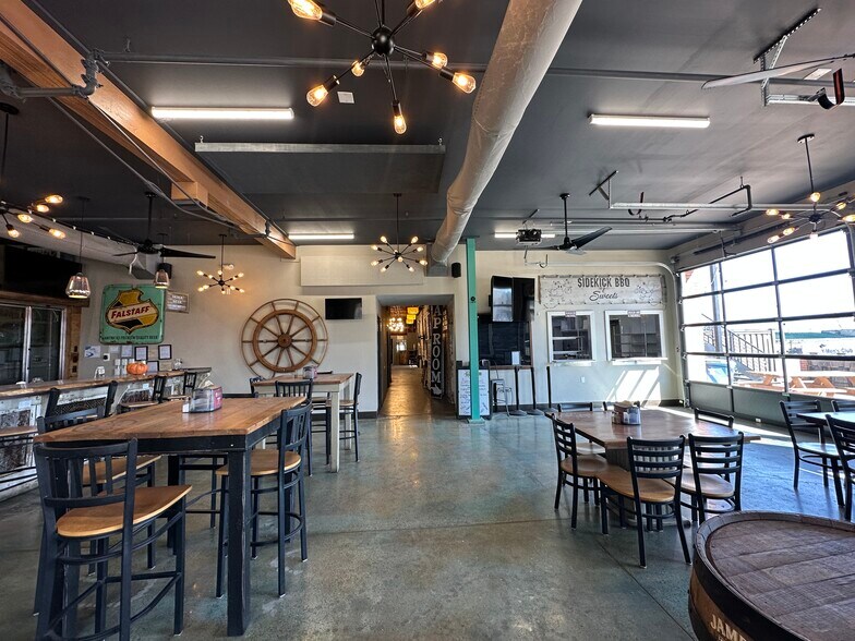 More Photos Of 408-422 N Main St, Hannibal Restaurant For Sale