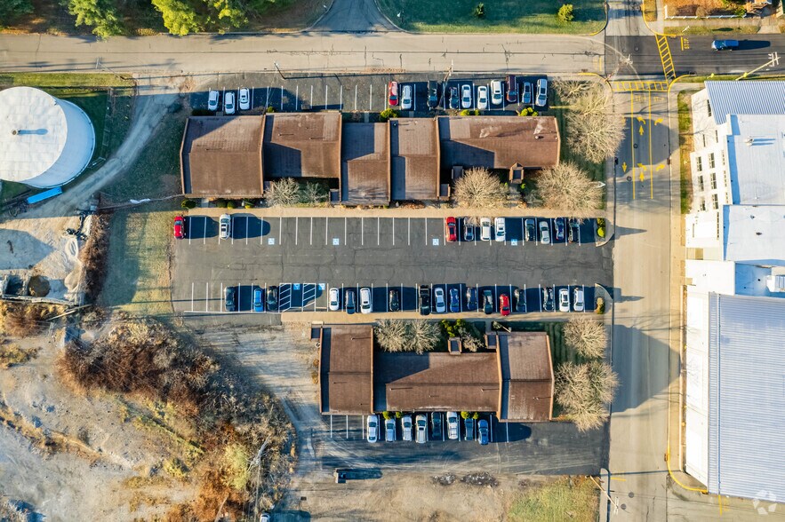 More Photos Of 1600 Pacific Ave, Natrona Heights Unknown For Lease