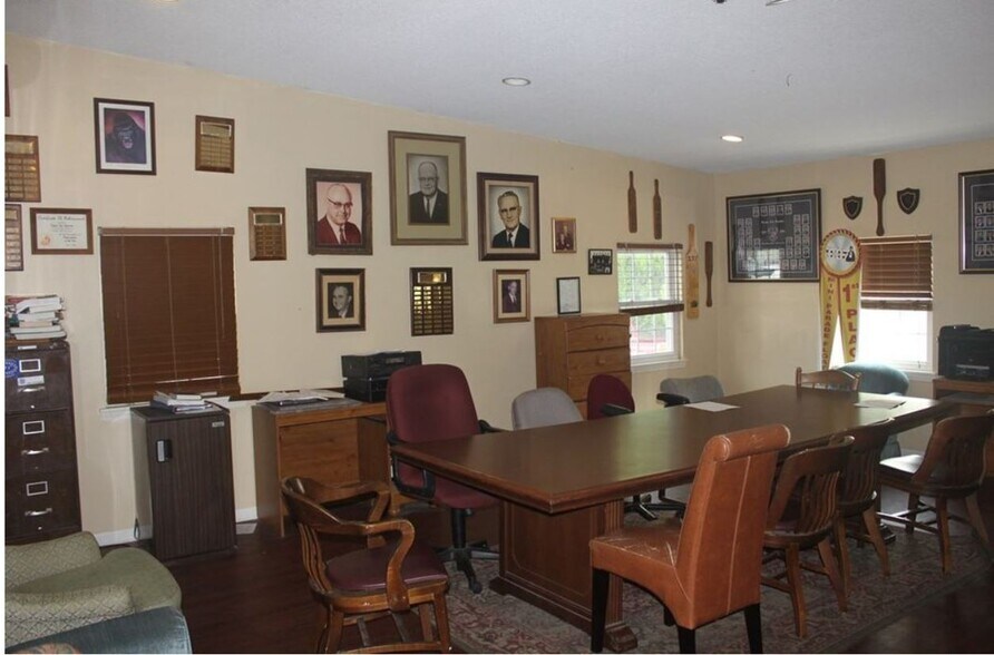 More Photos Of 1803 S Joplin St, Pittsburg Sorority Fraternity House For Sale