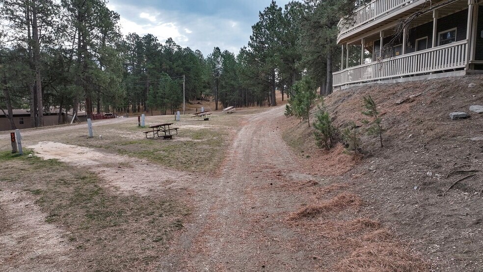 More Photos Of 1116 N 5th St, Custer Trailer Camper Park For Sale