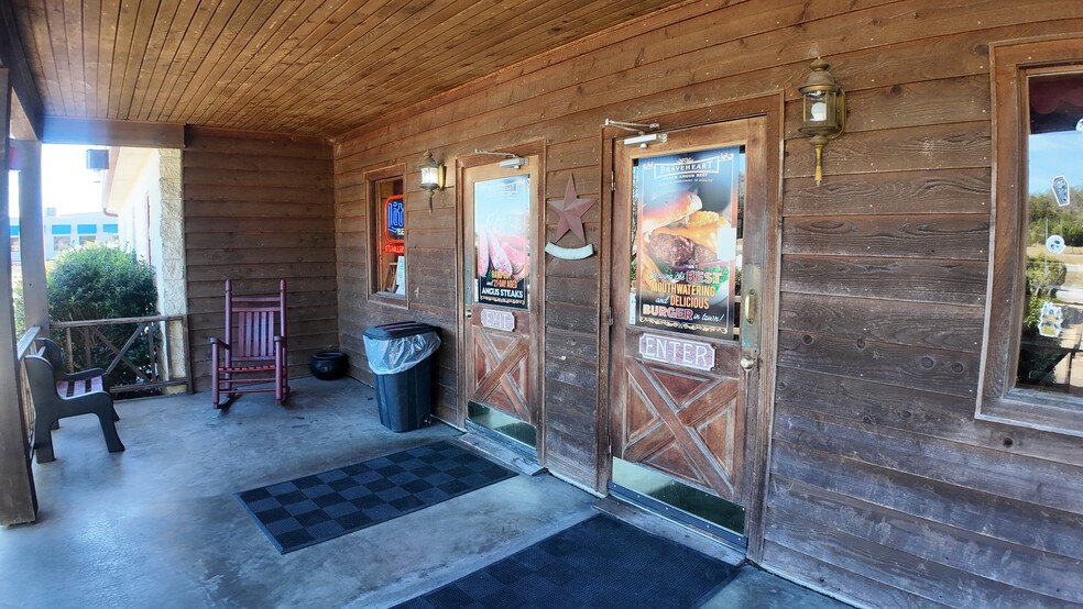 More Photos Of 6335 W Andrew Johnson Hwy, Greeneville Restaurant For Sale