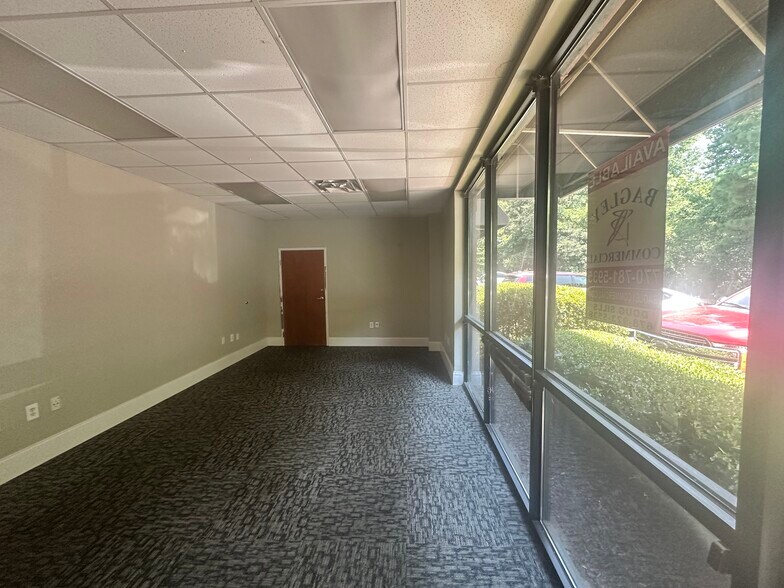 More Photos Of 4250 Keith Bridge Rd, Cumming Light Manufacturing For Lease