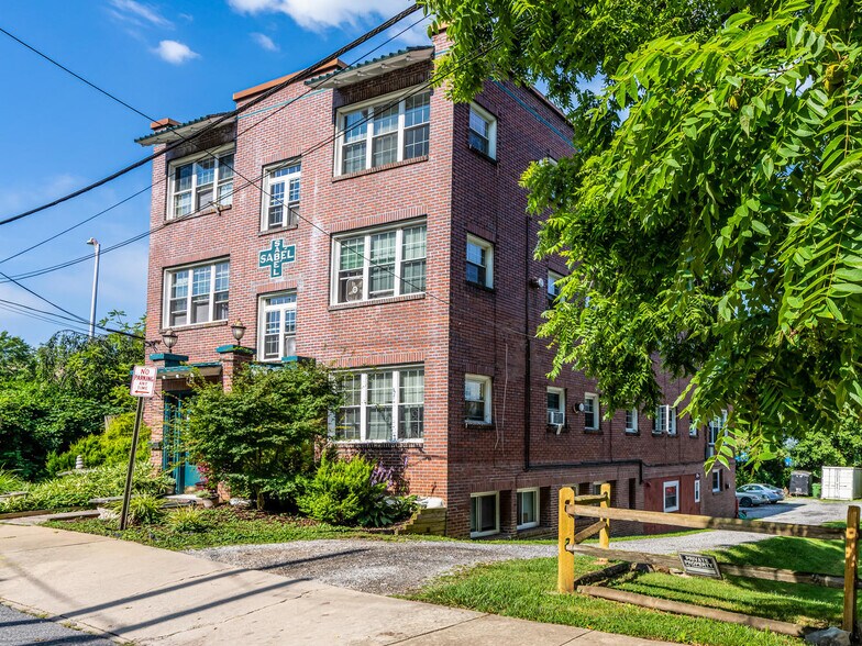 More Photos Of 42 Furman Ave, Asheville Apartments For Sale