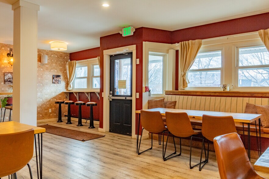 More Photos Of 424 Walnut Hill Rd, North Yarmouth Restaurant For Sale