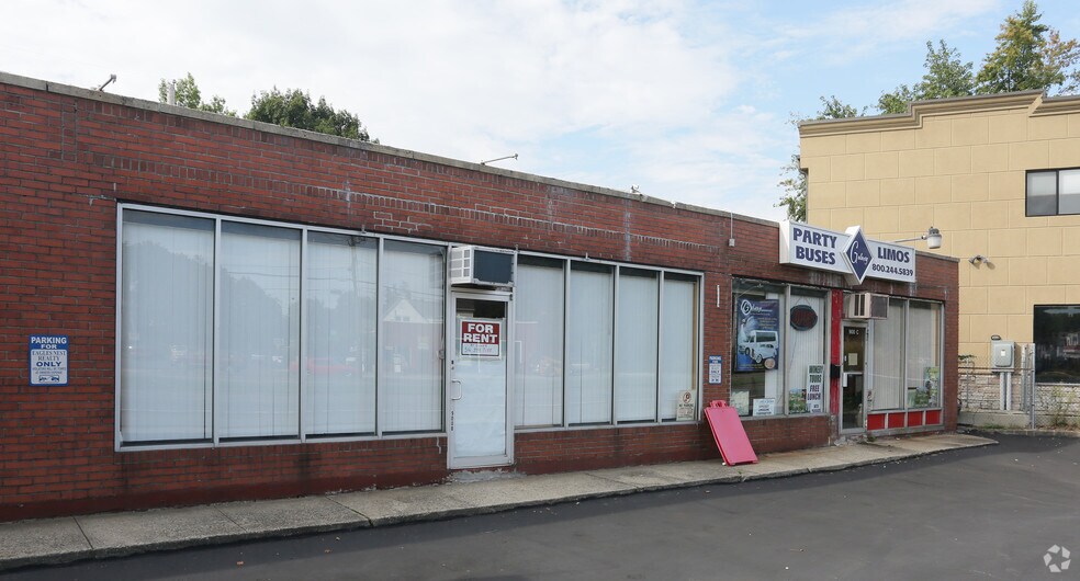 More Photos Of 900 Route 109, Lindenhurst Storefront Retail Office For Sale