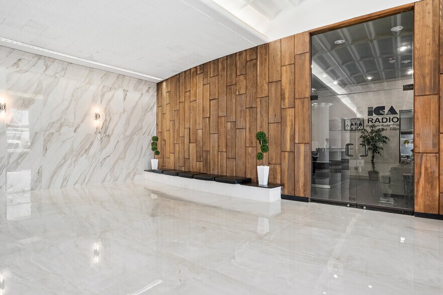 More Photos Of 615 N Upper Broadway St, Corpus Christi Office For Sale