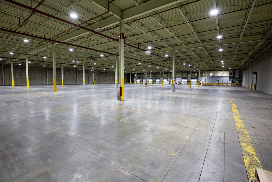 More Photos Of 49 Geyser Rd, Saratoga Springs Manufacturing For Lease
