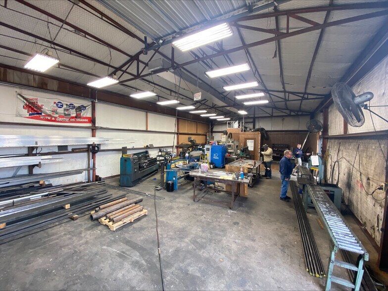 More Photos Of 6513 Midway Rd, Haltom City Warehouse For Sale