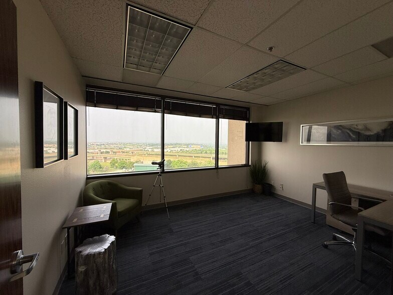 More Photos Of 4100 International Plz, Fort Worth Office For Lease