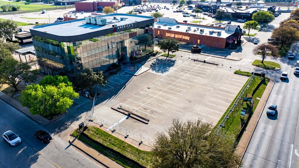 More Photos Of 3200 W Pleasant Run Rd, Lancaster General Retail For Lease