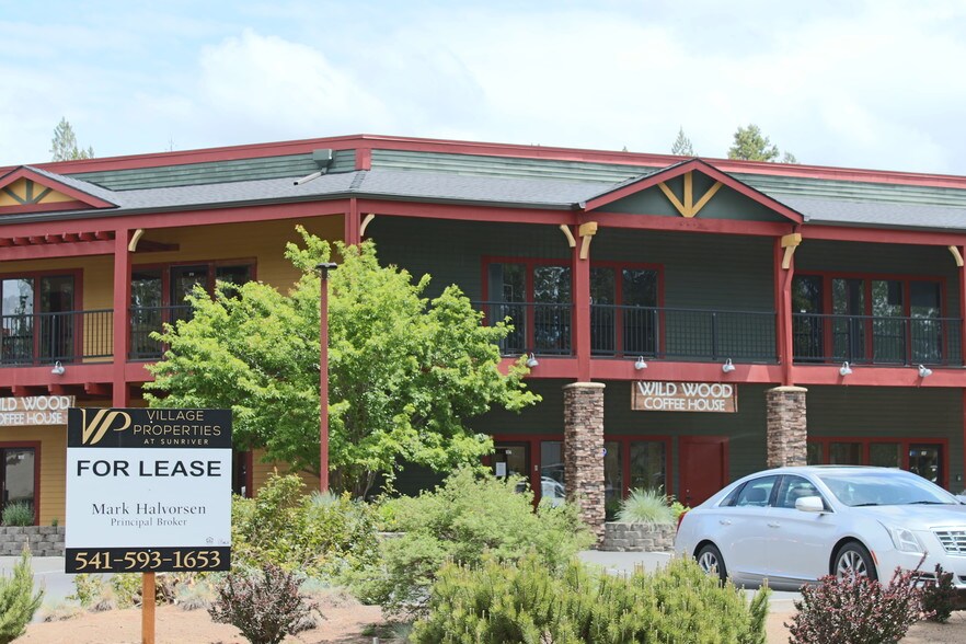 More Photos Of 56870 Venture Ln, Sunriver Storefront Retail Office For Lease