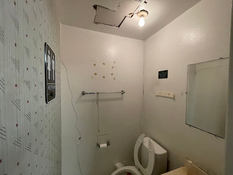 More Photos Of 1800-1812 SW 7th Ave, Pompano Beach Warehouse For Sale