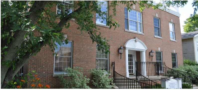 More Photos Of 560 Oakwood Ave, Lake Forest Office For Sale