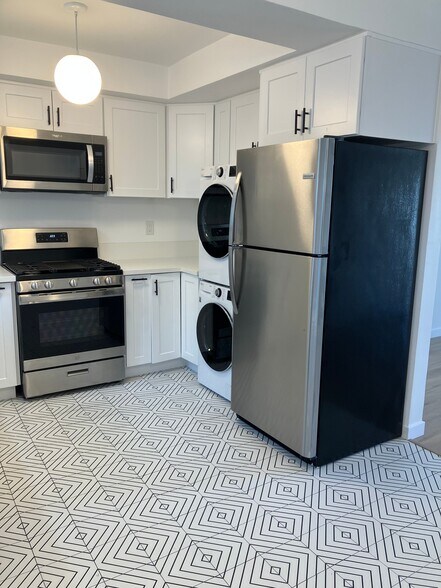 More Photos Of 5115 Clinton St, Los Angeles Apartments For Sale