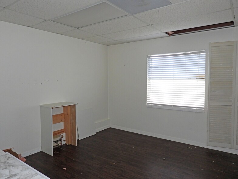 More Photos Of 2261 Sarno Rd, Melbourne Office For Lease