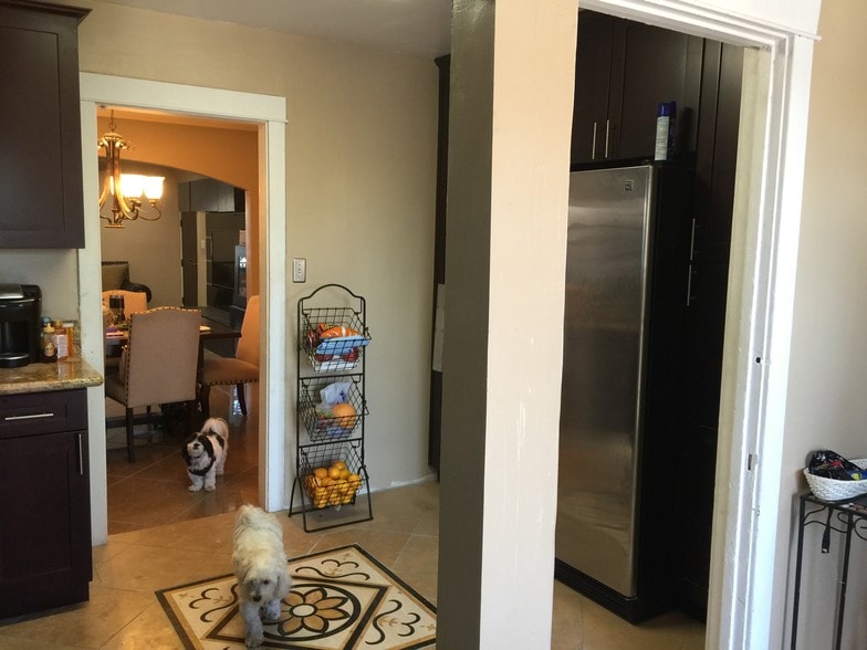 More Photos Of 10914 S Figueroa St, Los Angeles Hotel For Sale