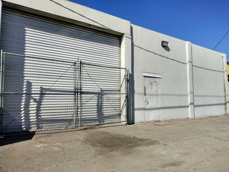 More Photos Of 1927 S Van Ness Ave, Fresno Warehouse For Lease