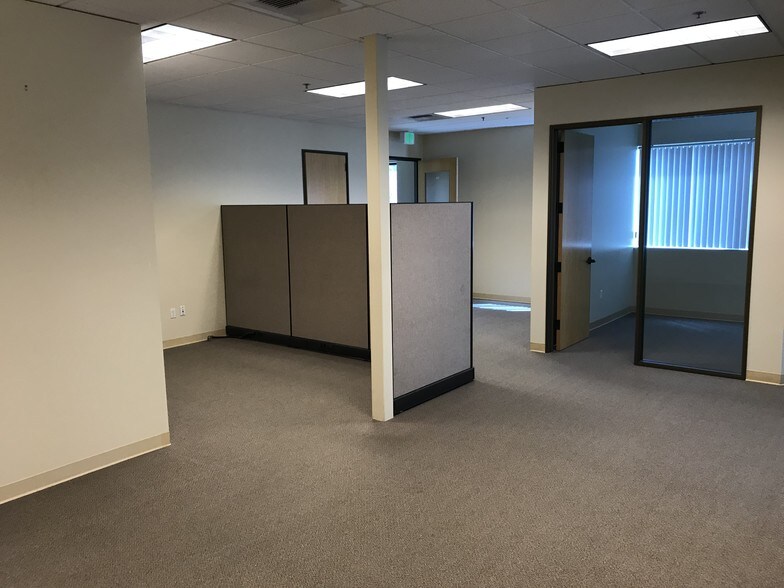 More Photos Of 3775 Brickway Blvd, Santa Rosa Medical For Lease