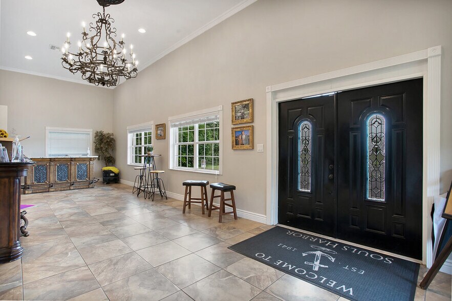 More Photos Of 37143 Clinton Ave, Dade City Light Distribution For Sale