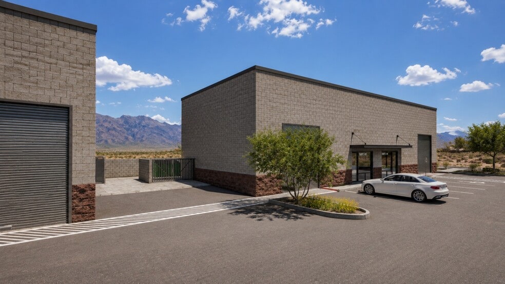 More Photos Of 6162 N Travel Center Dr, Tucson Industrial For Lease