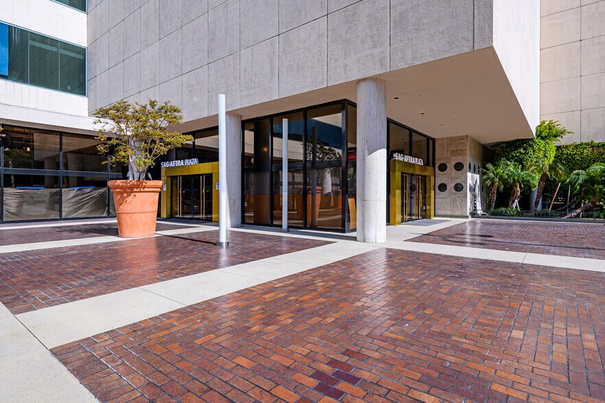 More Photos Of 5757 Wilshire Blvd, Los Angeles Office For Lease