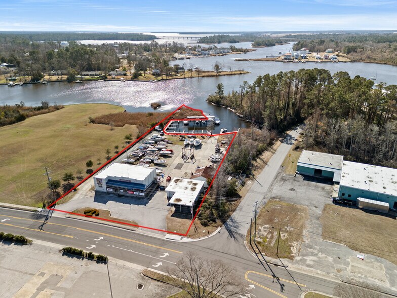More Photos Of 159 Old Bridge St, Jacksonville Marina For Sale