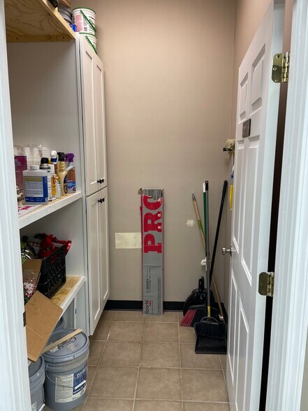 More Photos Of 4918 Main St, Spring Hill Storefront Retail Office For Sale